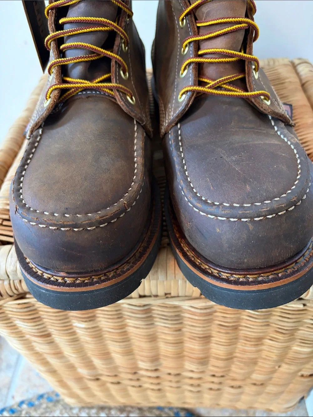 Thorogood 8” Steel Toe WP Moc Toe Work Boot 804-3898 Size 9.5D